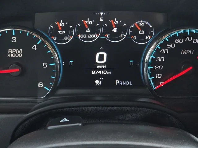 Used 2019 Silver Chevrolet Premier image 27