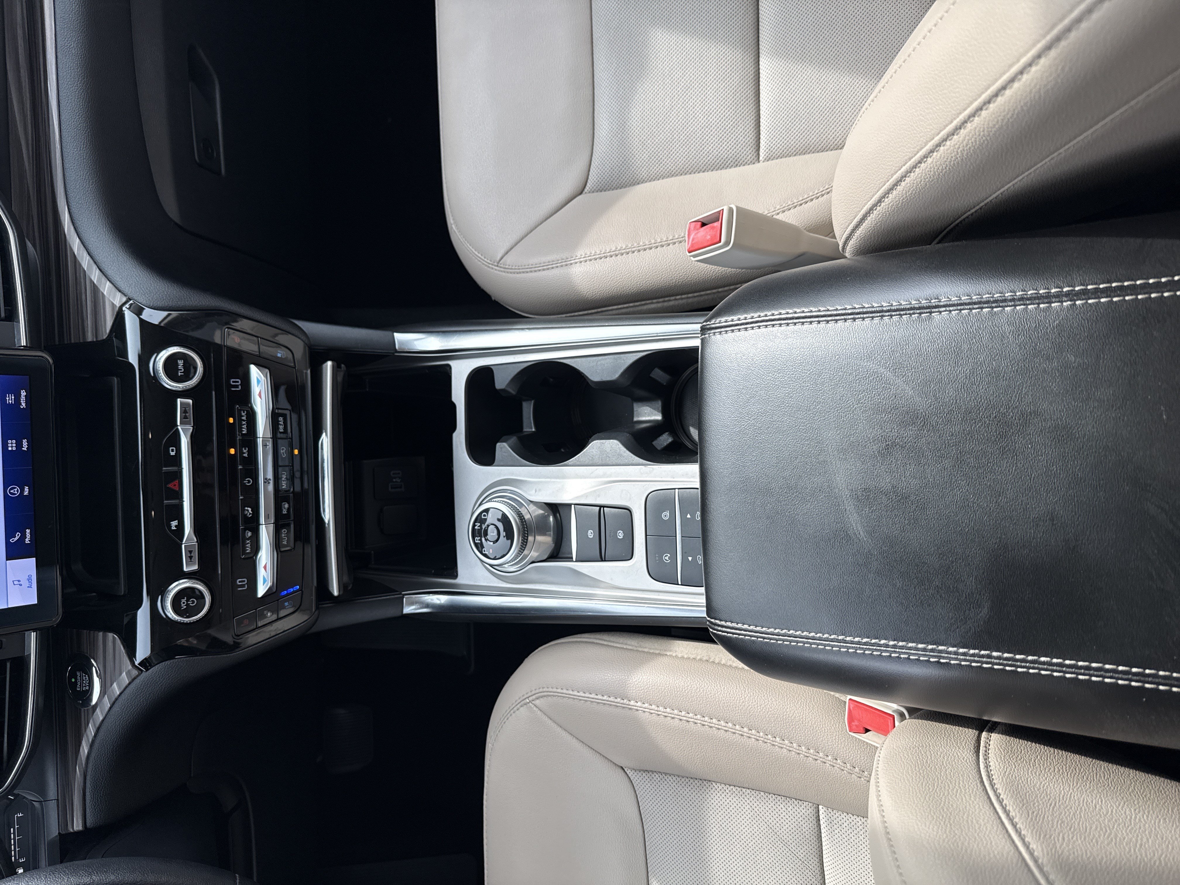 Used 2021 Gray Ford Limited image 30