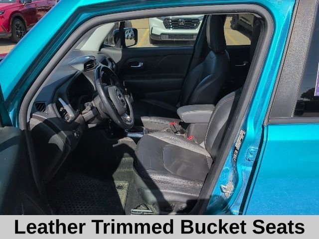Used 2022 Teal Jeep Limited image 12