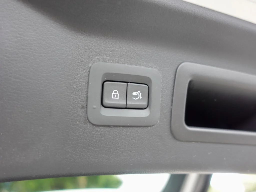 Used 2024 White Mazda Premium Plus image 26