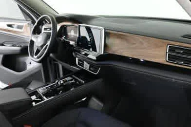 2026 Volkswagen Atlas SE w/Tech - Photo 18