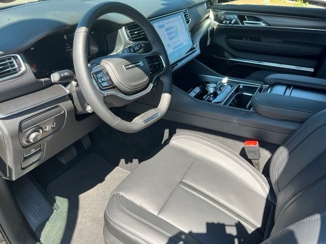 New 2026 High Gloss Black Jeep Summit Obsidian image 12