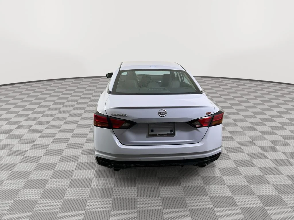 Certified Used 2025 Gray Nissan 2.5 SR image 7