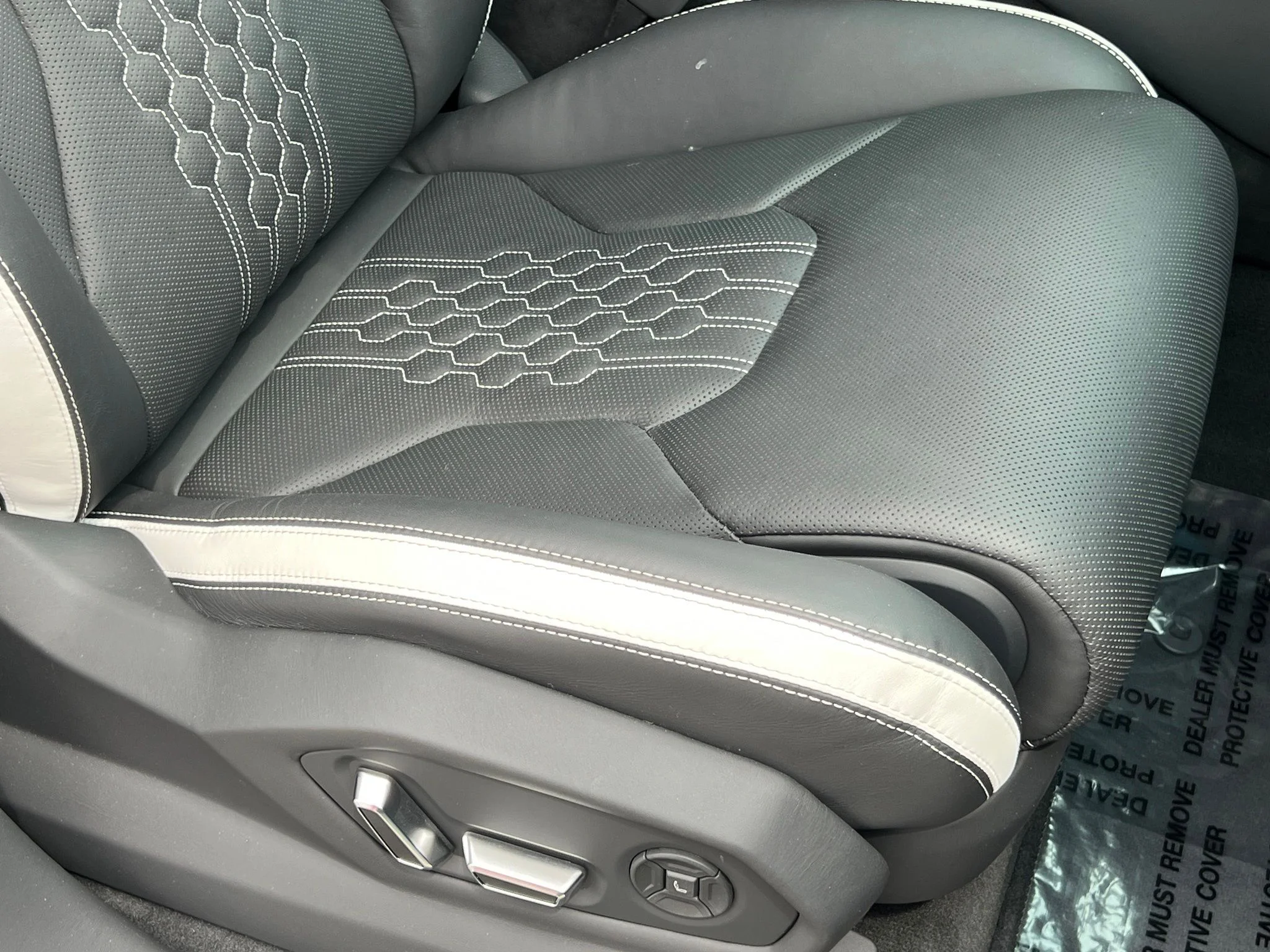 Used 2023 Blue Lamborghini Performante image 46