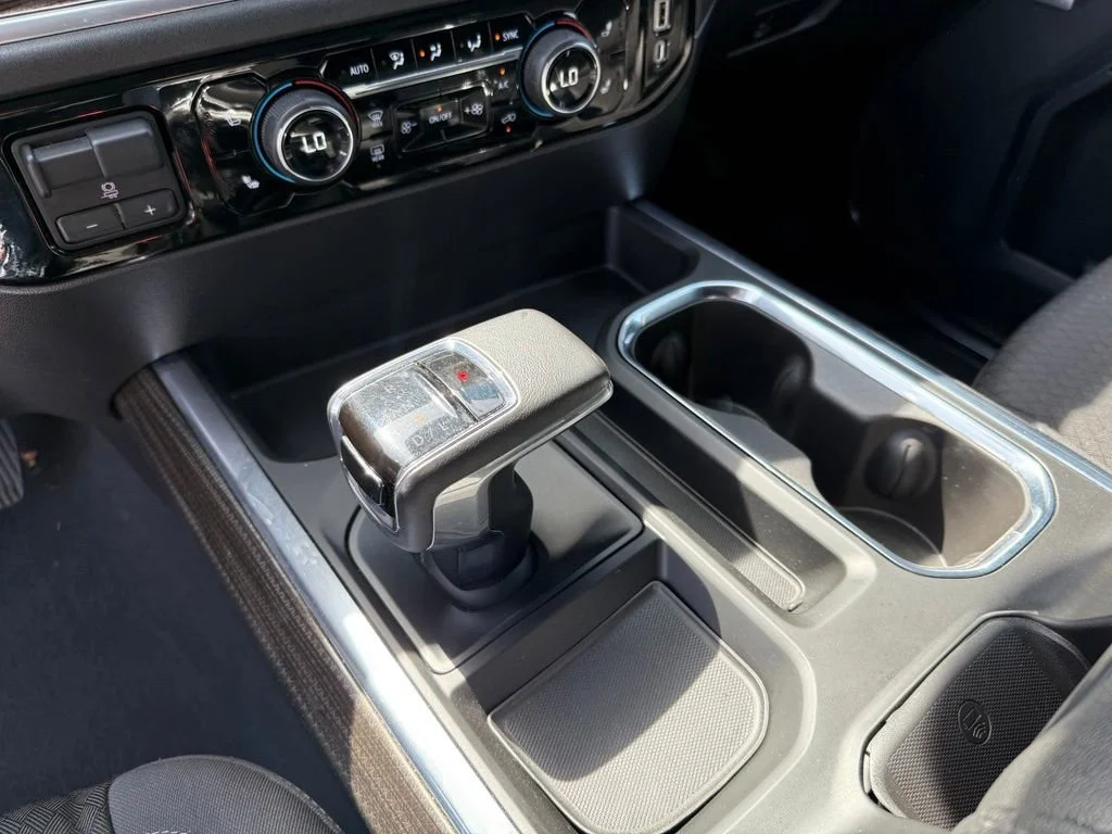Used 2022 Glacier Blue Metallic Chevrolet RST image 28