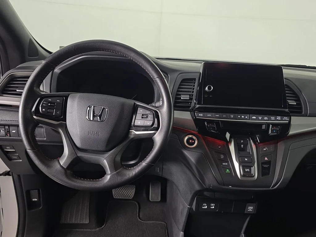 2025 Honda Odyssey Sport L - Photo 9