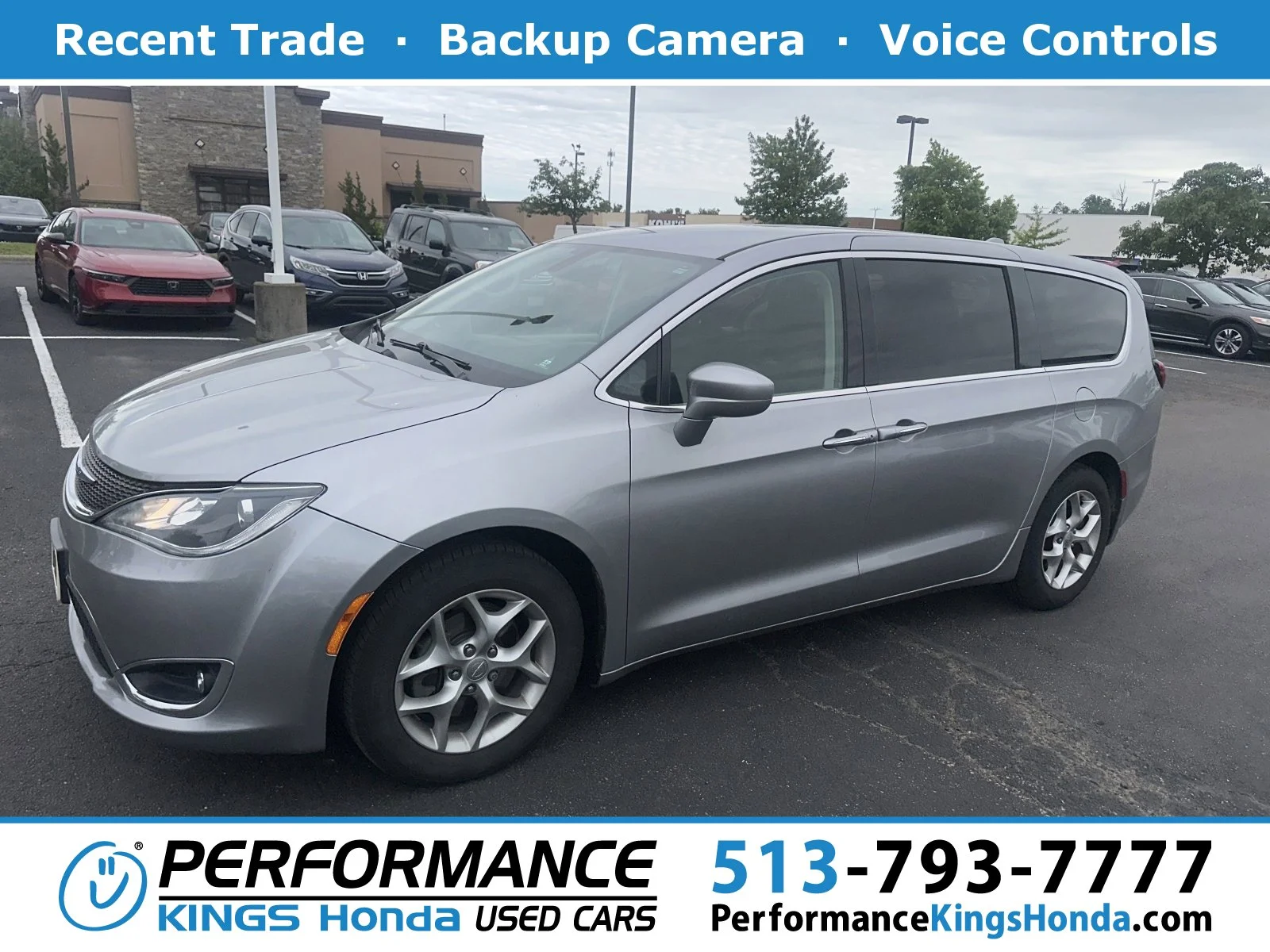 2019 Chrysler Pacifica Touring Plus's photo