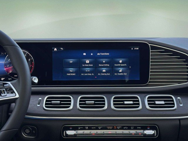2026 Mercedes-Benz GLE GLE450 - Photo 13