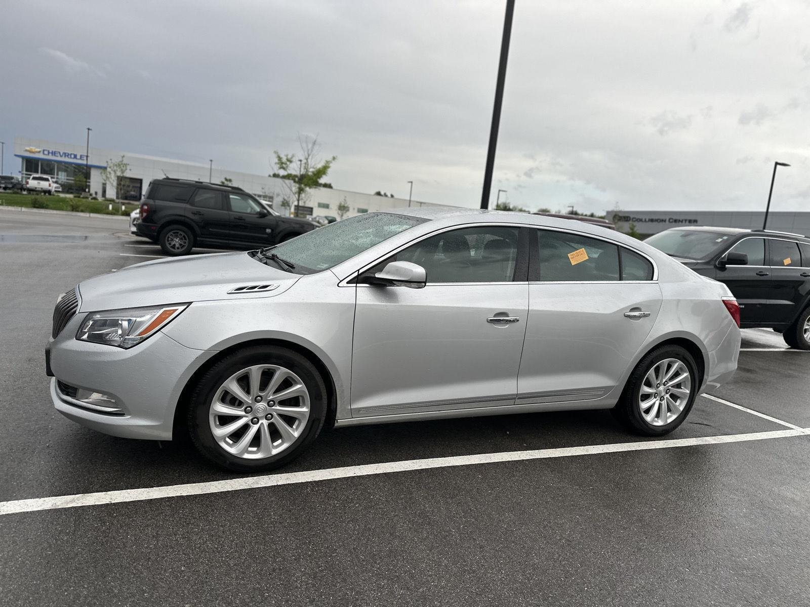 Used 2016 Buick LaCrosse Leather with VIN 1G4GB5G32GF107513 for sale in Kansas City