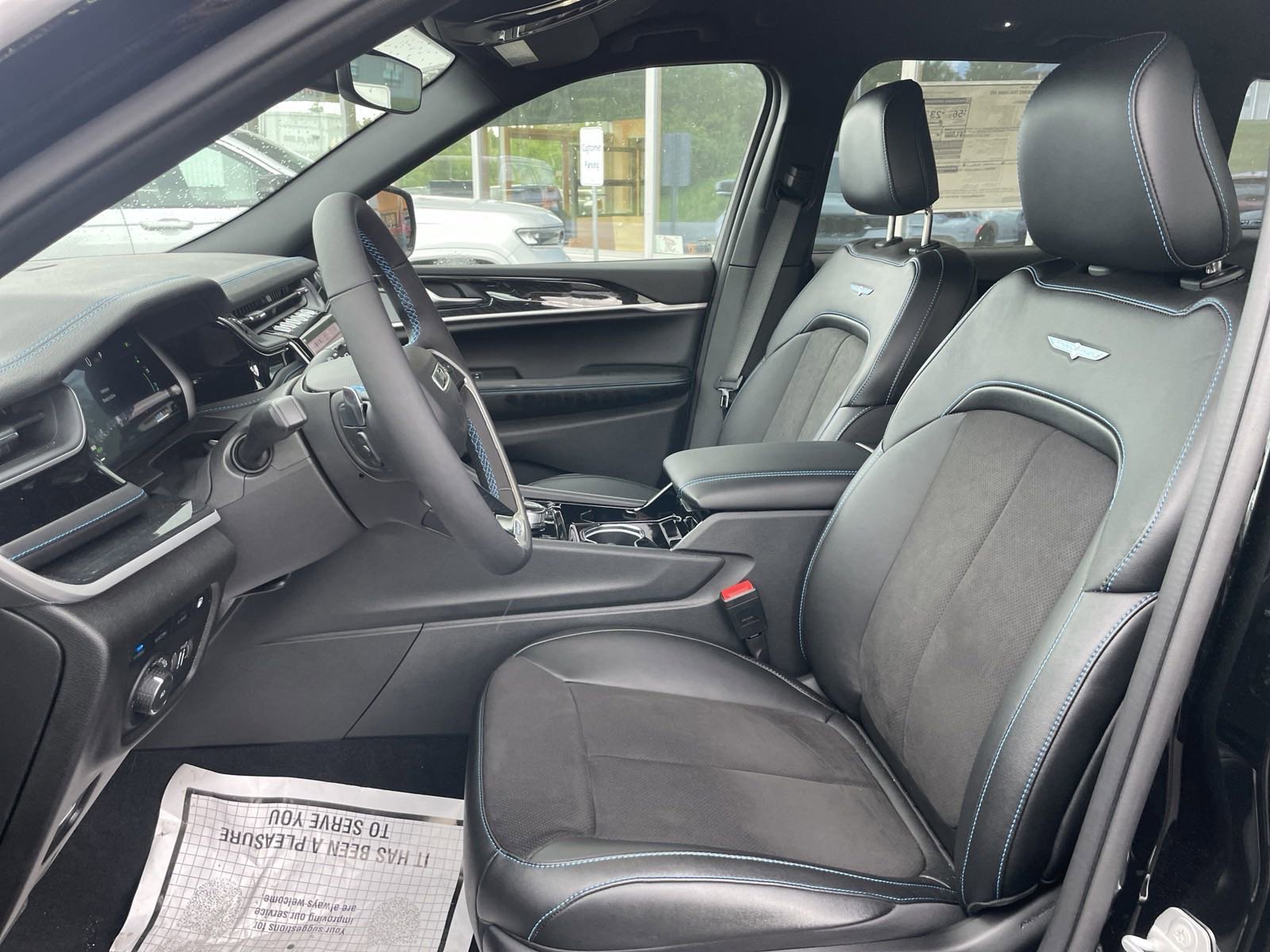 2023 Jeep Grand Cherokee Trailhawk 4xe - Photo 9
