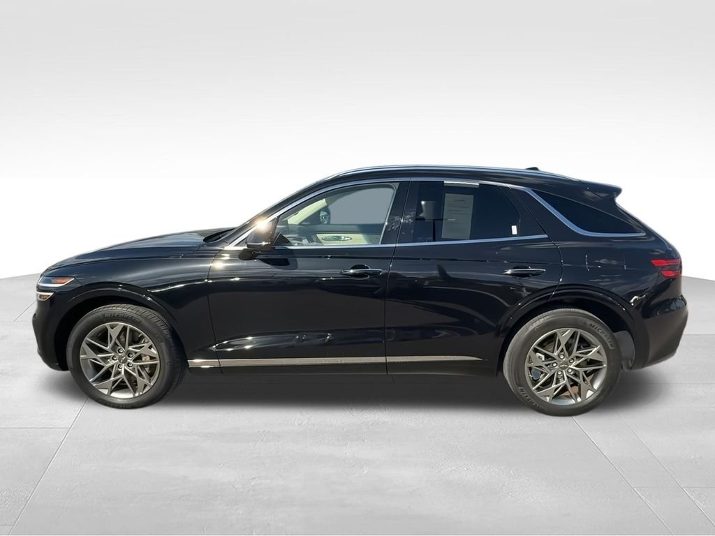 Used 2023 Black Genesis 2.5T image 5