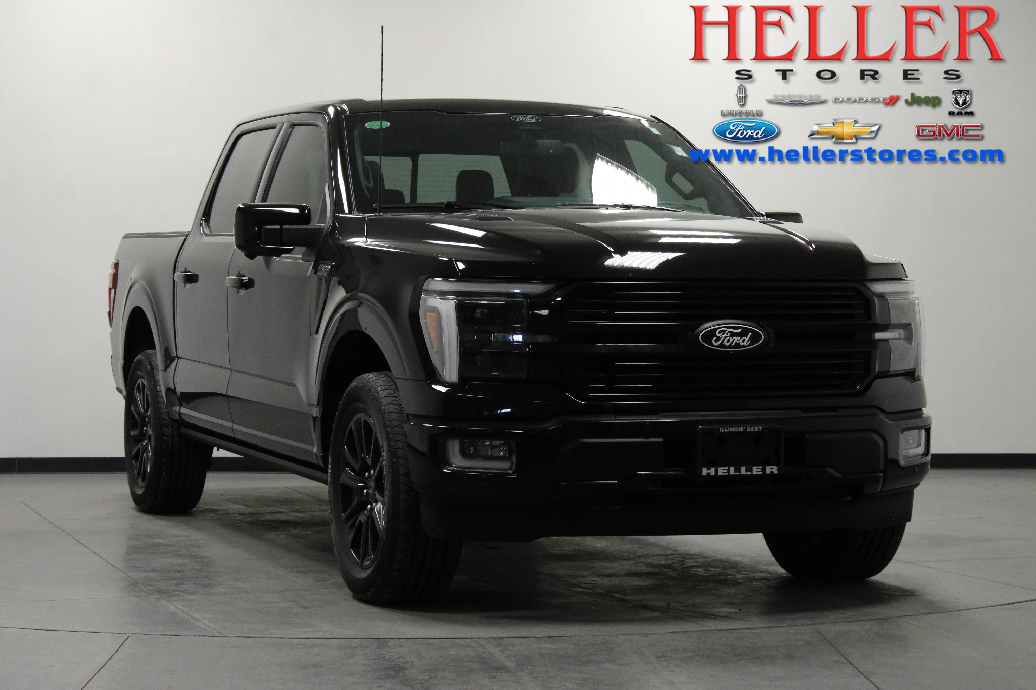 Used 2025 Agate Black Metallic Ford Platinum image 1