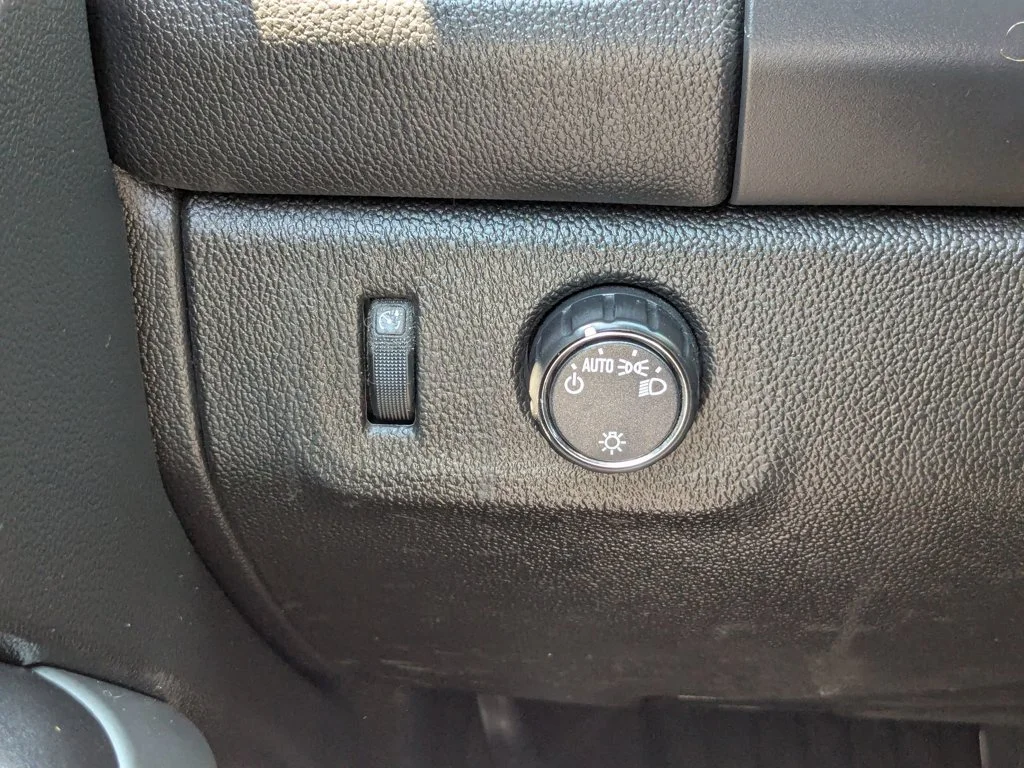 Used 2021 Black Chevrolet 2WD LT image 19
