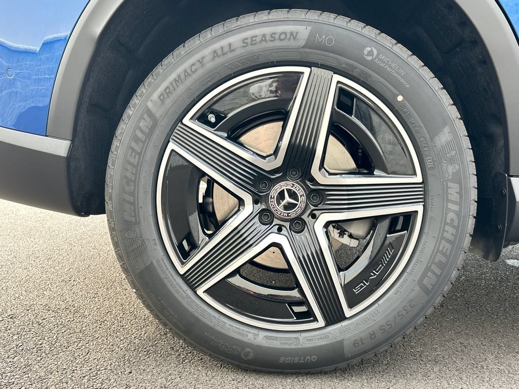 New 2027 Starling Blue Metallic Mercedes-Benz GLC 300 image 72