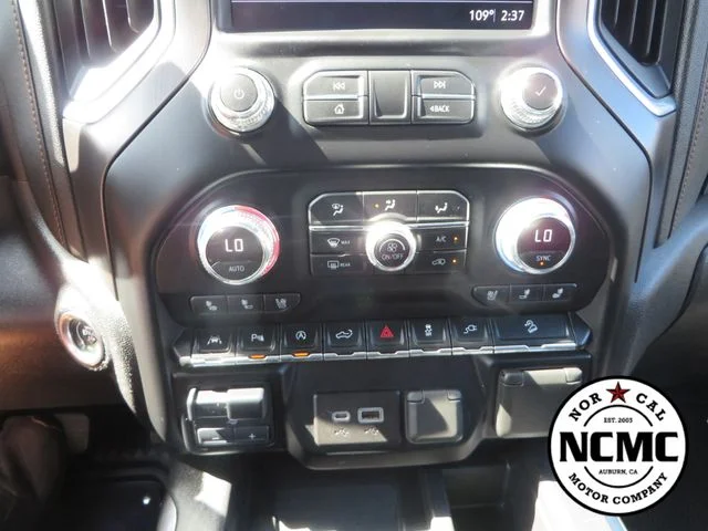 Used 2021 Black GMC AT4 image 34