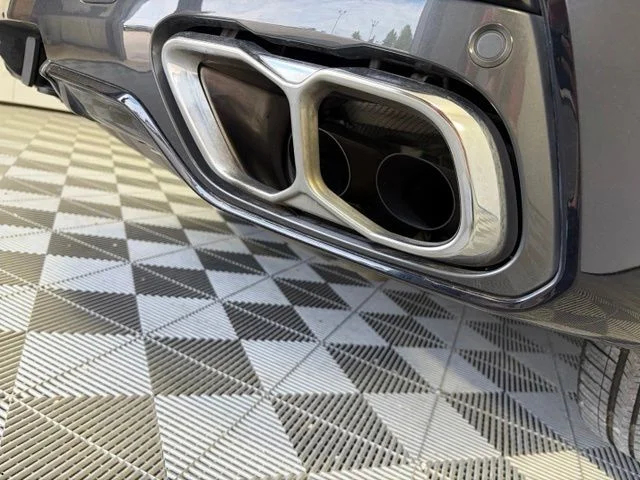 Used 2025 Black BMW M60i image 51