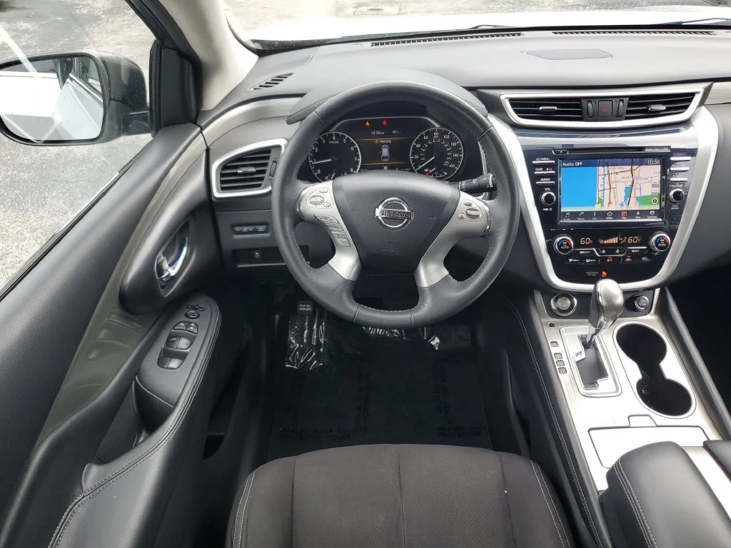 Used 2017 Silver Nissan SV image 16