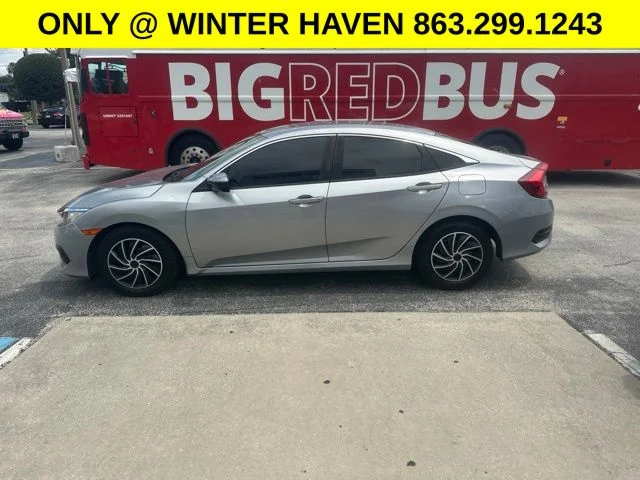 Used 2017  Honda LX image 3