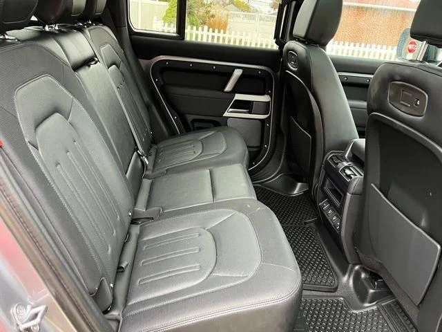 Used 2022 Gray Land Rover X-Dynamic SE image 28