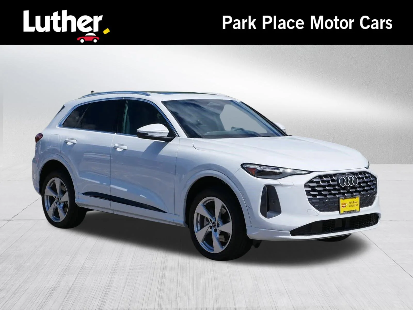 2025 Audi Q5 40 Premium Plus's photo