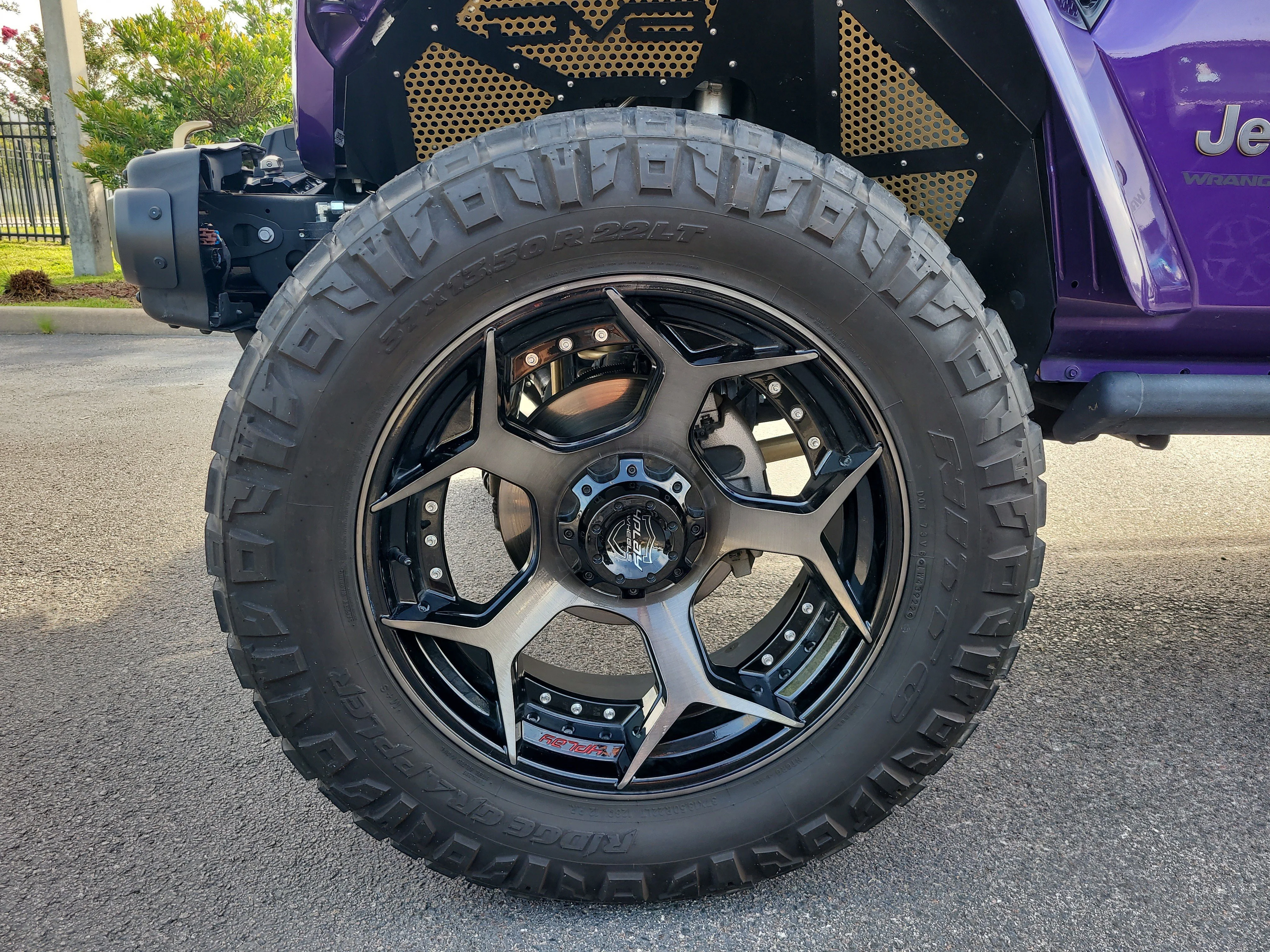 Used 2023 Limited Edition Reign Jeep Rubicon 392 image 9