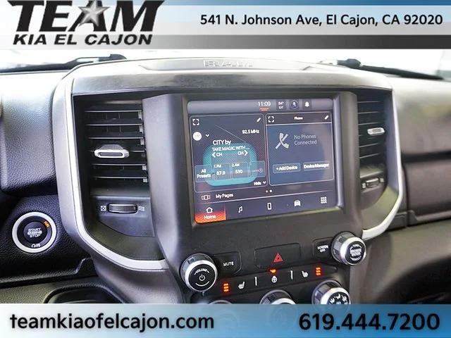 Used 2023 White Ram Big Horn/Lone Star image 29
