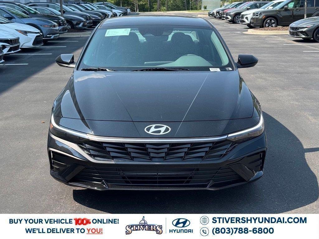 New 2026 Black Hyundai SE image 7