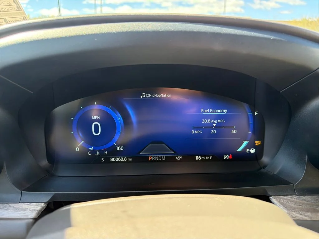Used 2020 White Metallic Ford Platinum image 13