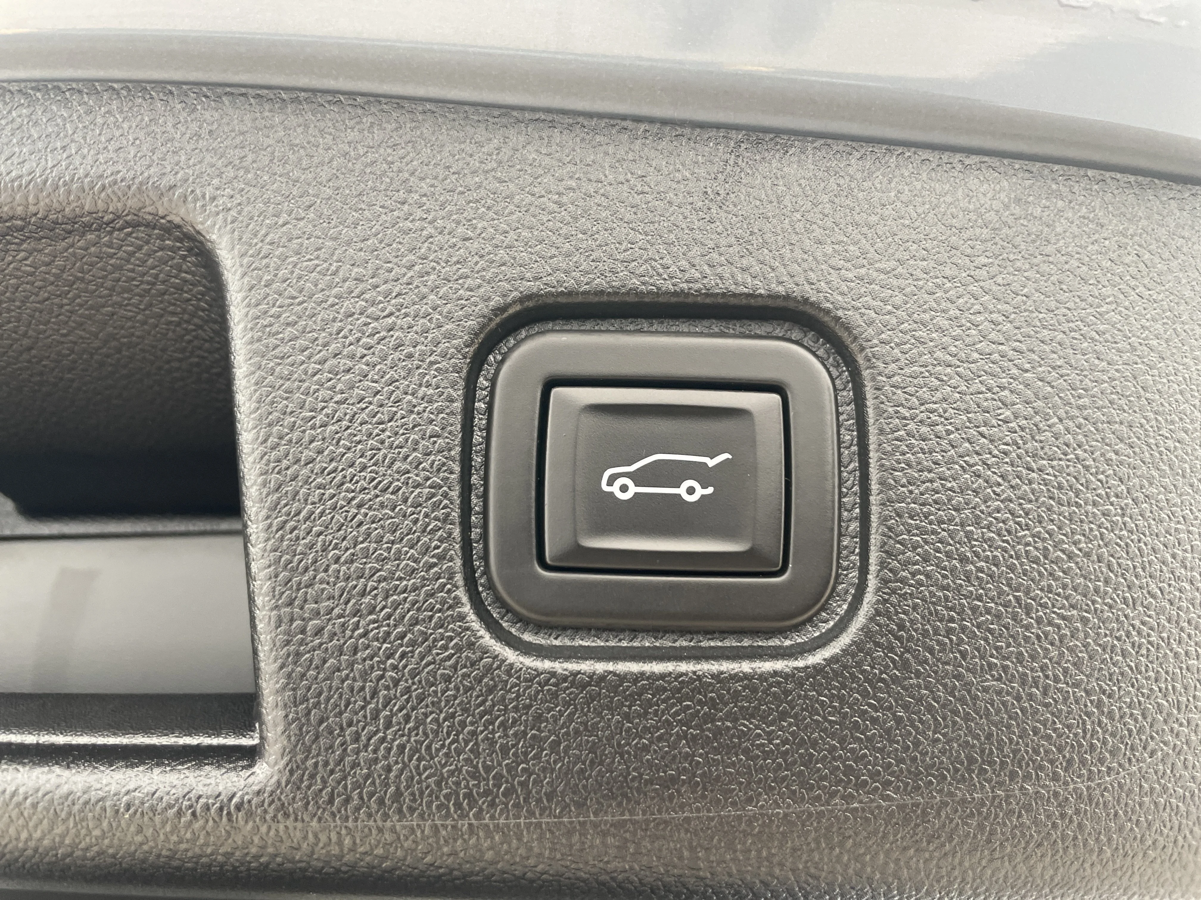 Certified Used 2024 Gray Pearl Honda Touring image 9