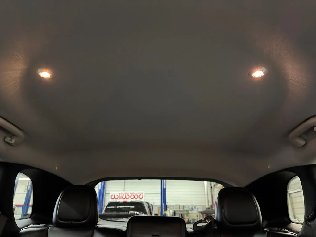 Used 2021 Red Jeep Altitude image 25