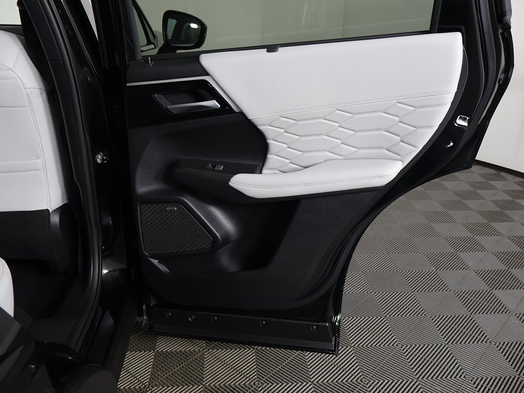 Used 2025 Black Mitsubishi SEL image 29