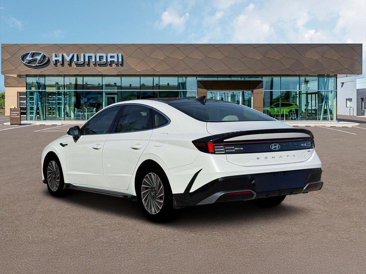 New 2026 White Hyundai SEL image 5