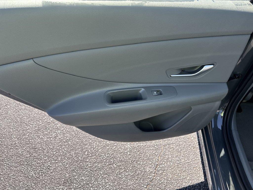 New 2025 Gray Hyundai SEL Convenience image 21