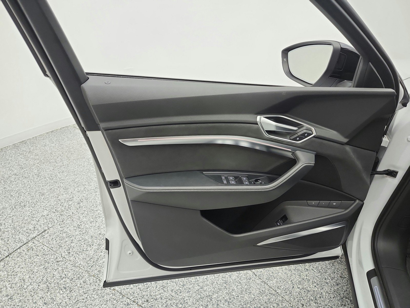 Used 2023 Glacier White Metallic Audi Premium Plus quattro image 22