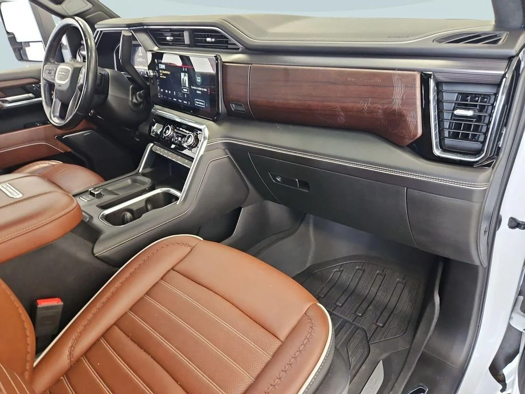 Used 2024 White Frost GMC Denali Ultimate image 29