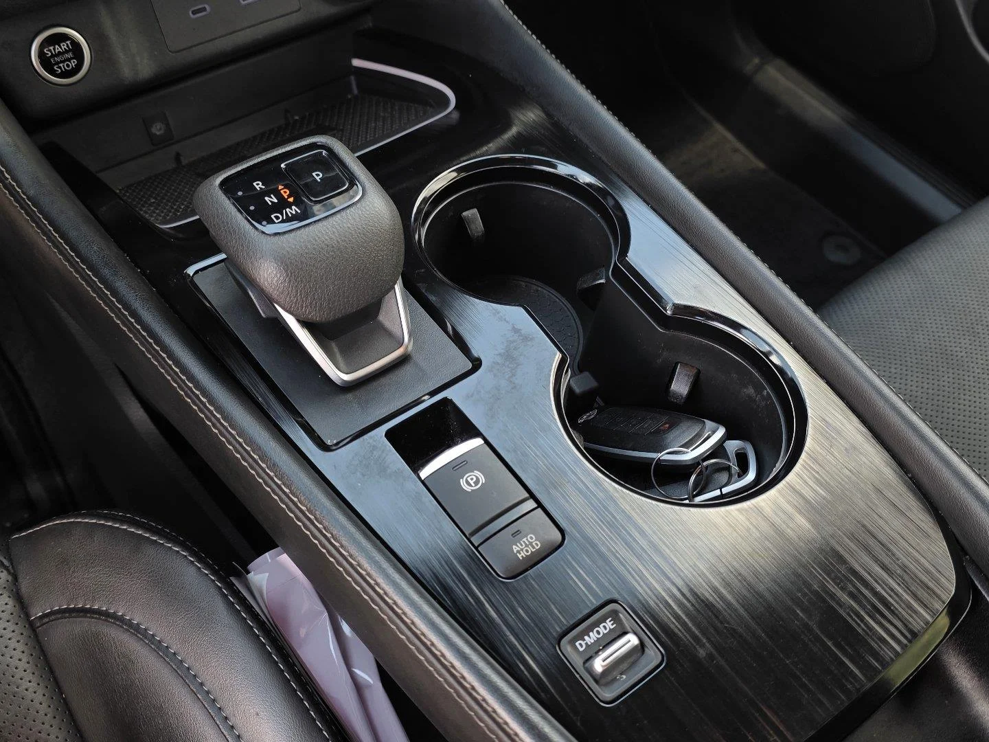 Used 2023 Gun Metallic Nissan Platinum image 18