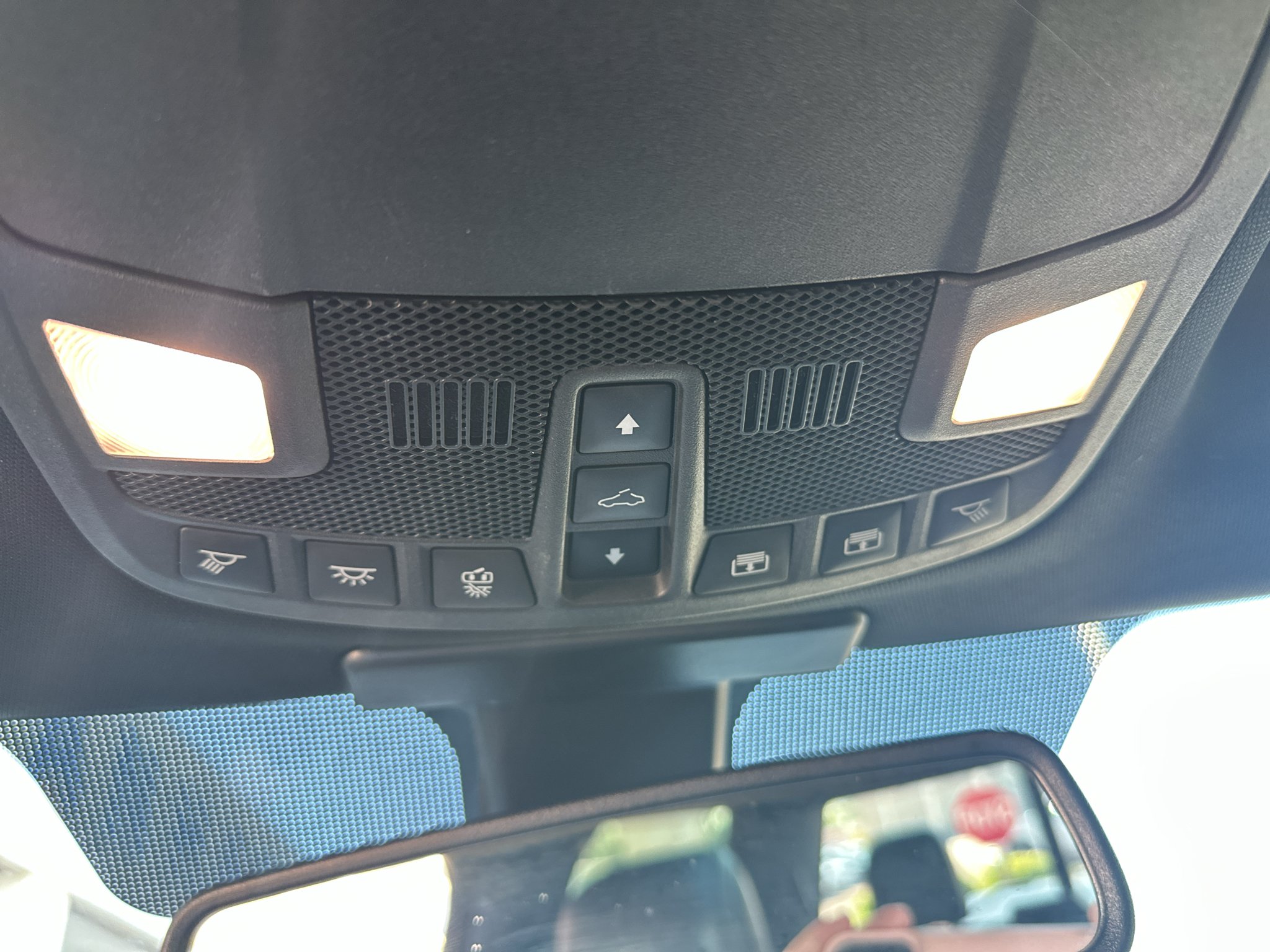 Used 2017 Magnetic Metallic Ford Platinum image 31