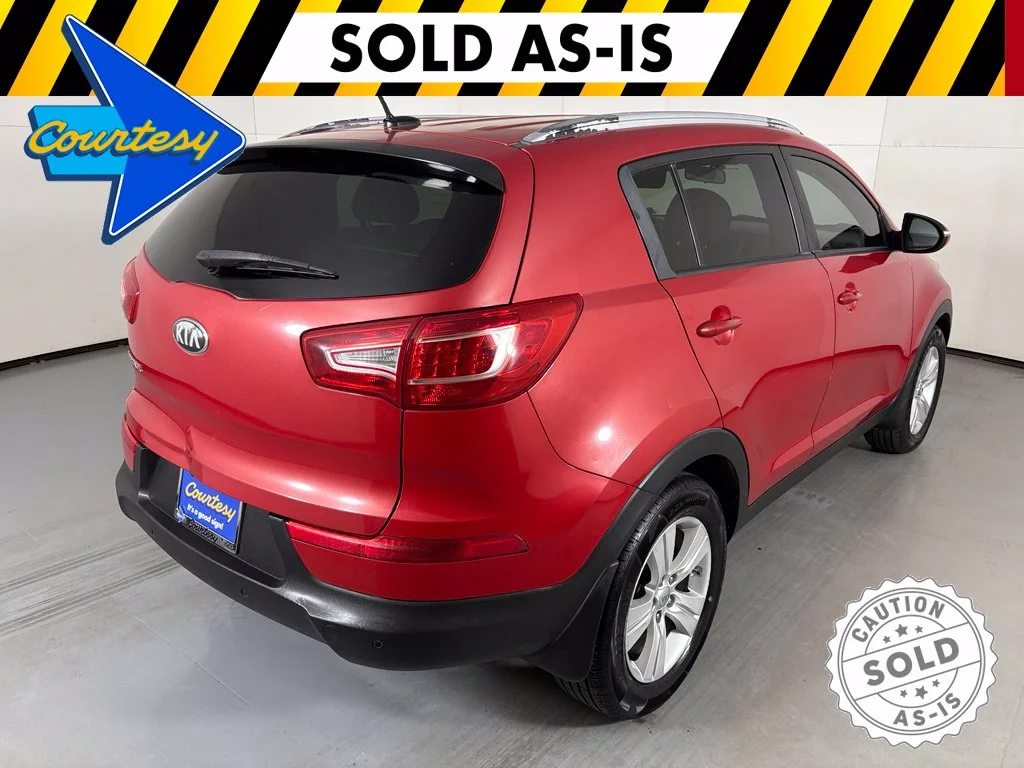 Used 2013 Red Kia LX image 8