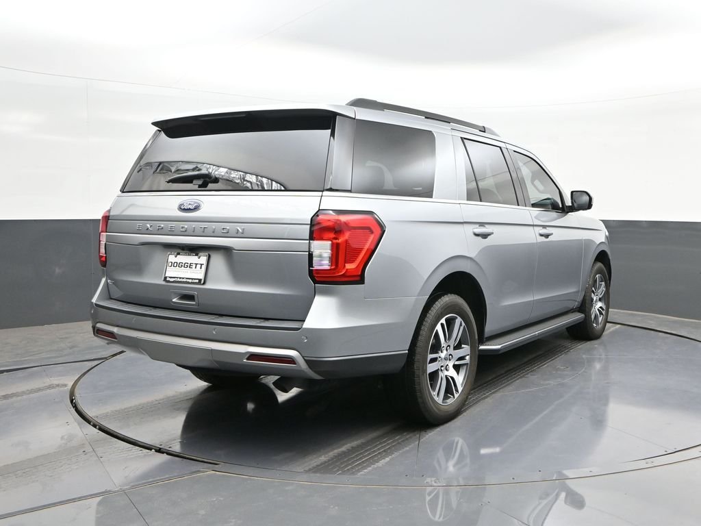 Used 2022 Silver Ford XLT image 11