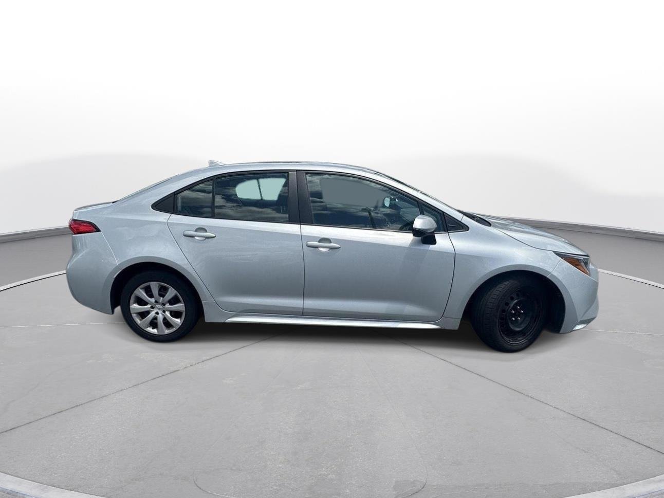 Certified Used 2024 Classic Silver Metallic Toyota LE image 5