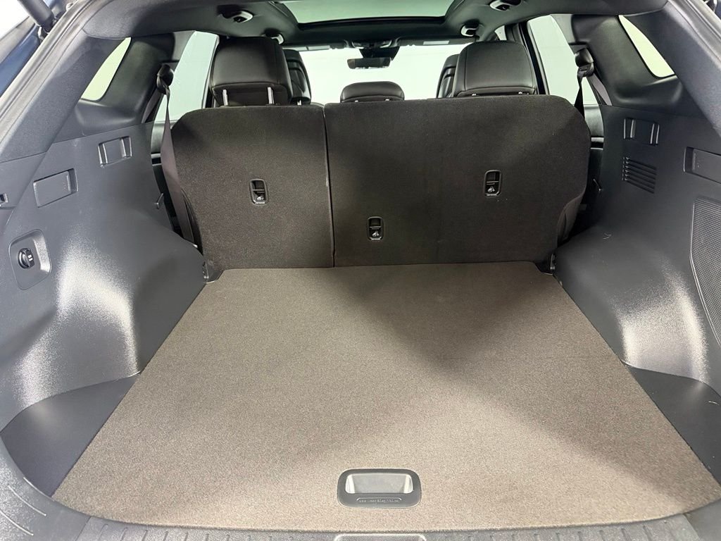 Used 2025 Blue Kia X-Line Prestige image 21