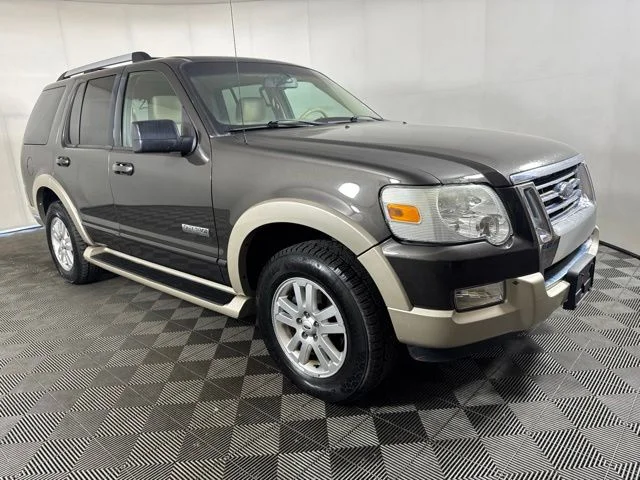 Used 2006 Gray Ford Eddie Bauer image 1