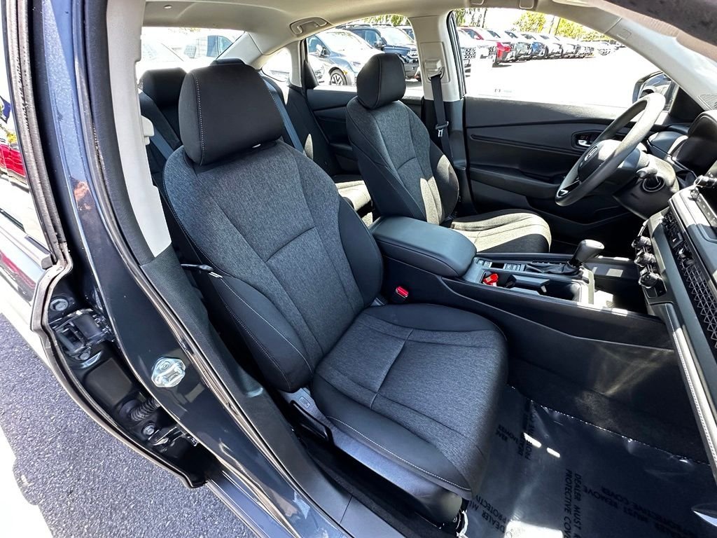 Used 2024  Honda EX image 12