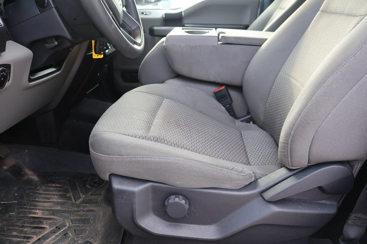 Used 2022 White Ford XLT image 9