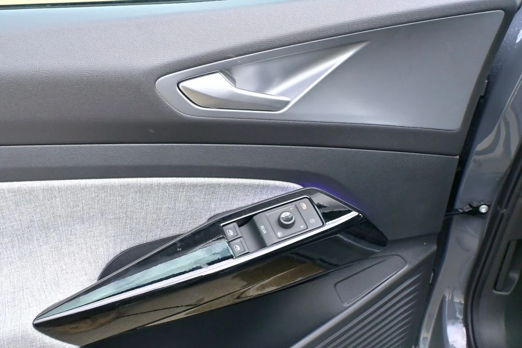 2025 Volkswagen ID.4 PRO - Photo 14