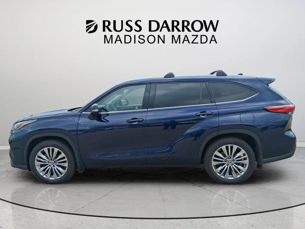 Used 2023  Toyota Platinum image 2