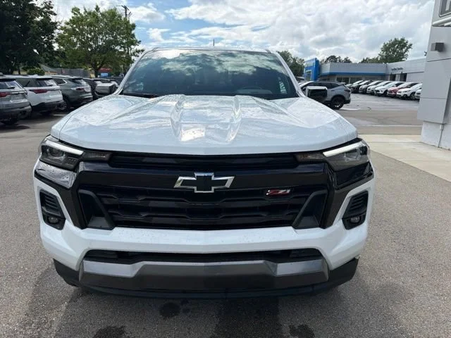 2023 Chevrolet Colorado Z71 - Photo 8