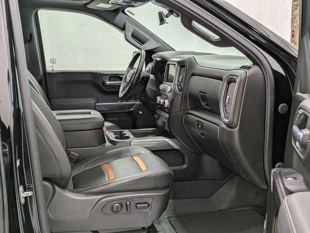 Used 2021 Black GMC AT4 image 25
