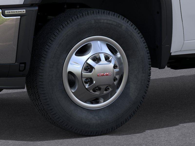 New 2026 Summit White GMC Pro DRW image 9