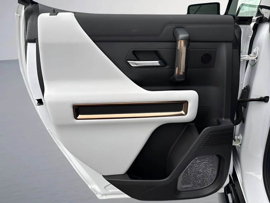 Used 2024 Interstellar White GMC 2X image 32
